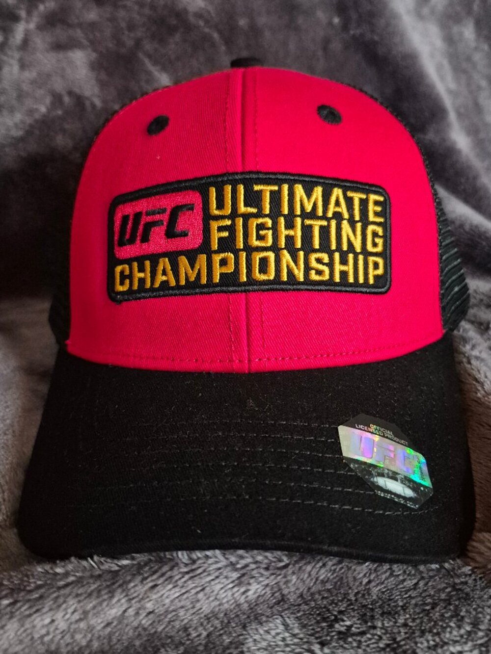 UFC Hat Cap Mens Red Black Ultimate Fighting Championship Trucker Snapback Mesh